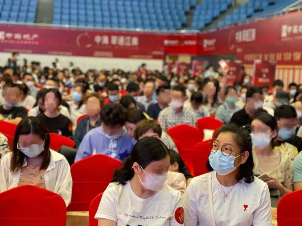  热刺主场惨败创十年耻辱纪录  
